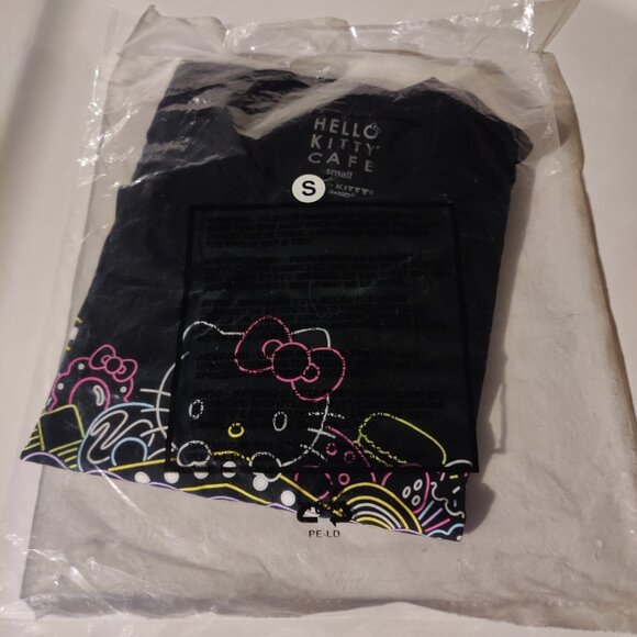*BRAND NEW* Vegas Hello Kitty Cafe Women’s Small Tee T-Shirt Rare Graphic Logo - Picture 7 of 13